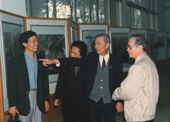 Guan Shan Yue & Lai Shao Qi at my show in Guangzhou 1988
